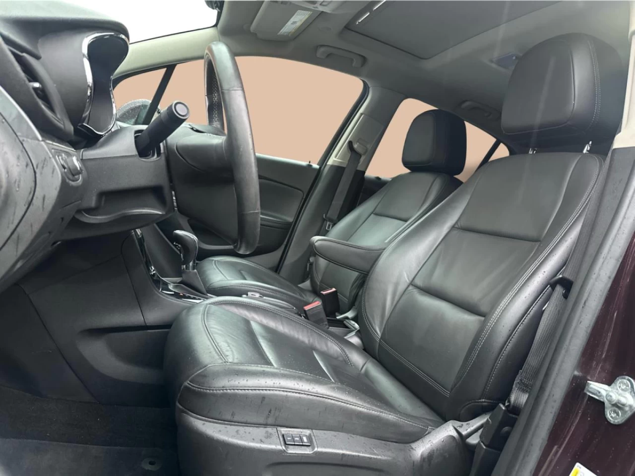 2017 Buick Encore Essence AWD Image principale