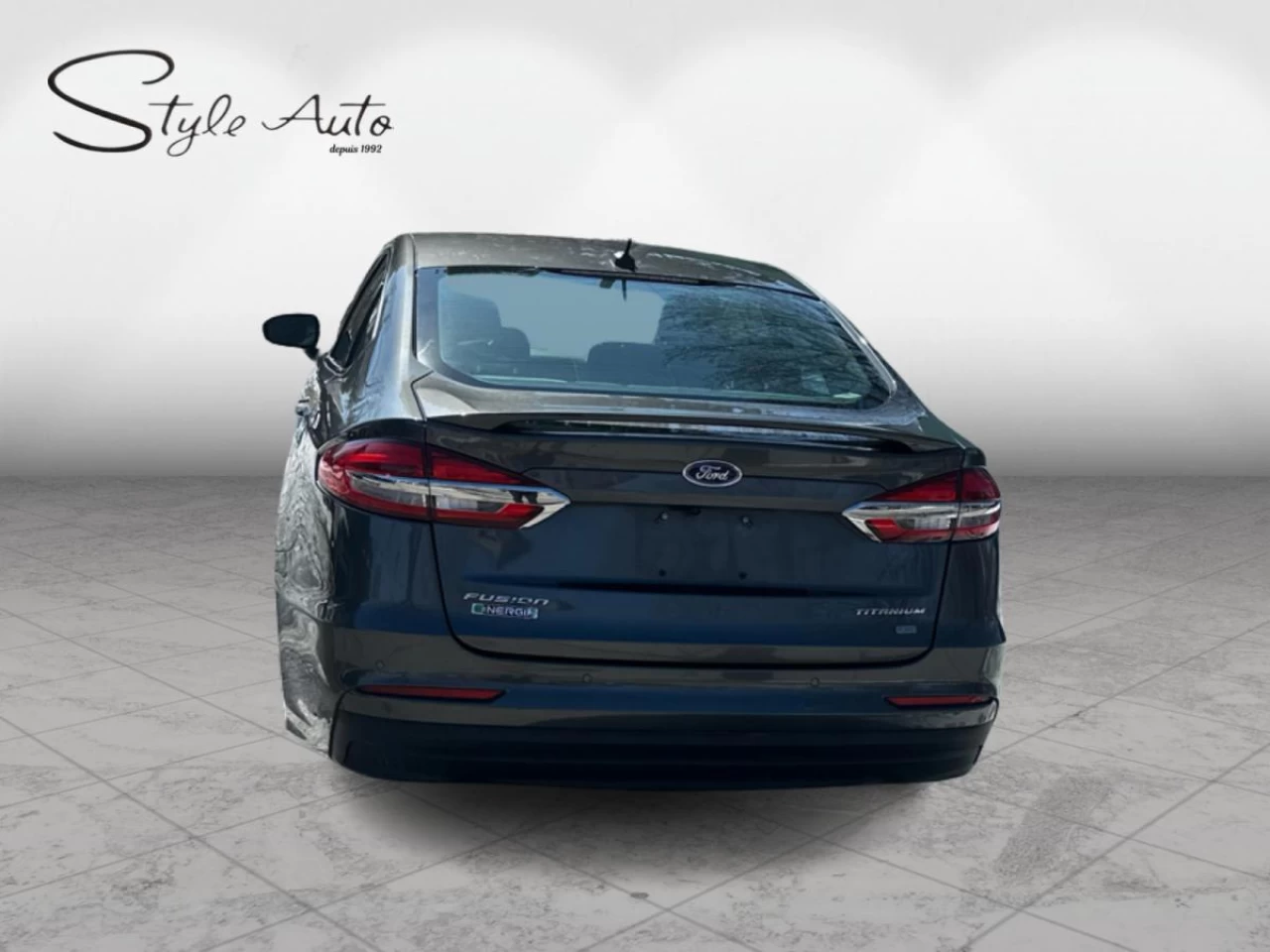 2019 Ford Fusion Energi Titanium FWD Hybride Main Image