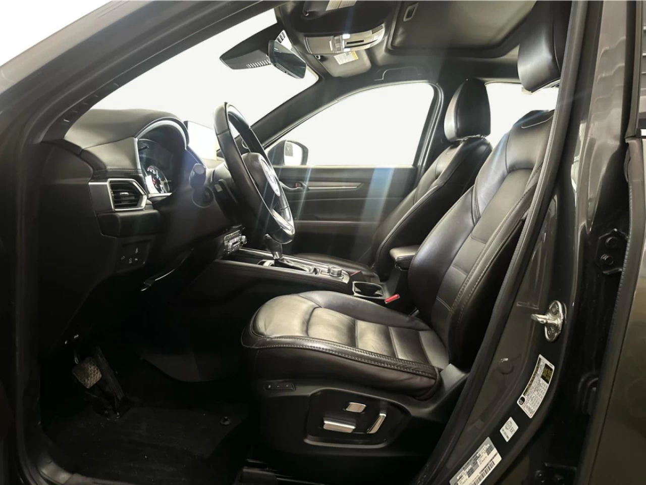 2022 Mazda CX-5 Signature AWD Image principale
