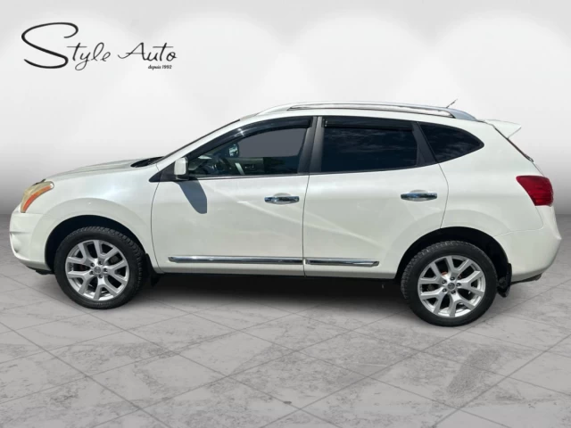 Nissan Rogue FWD 4dr SV 2011