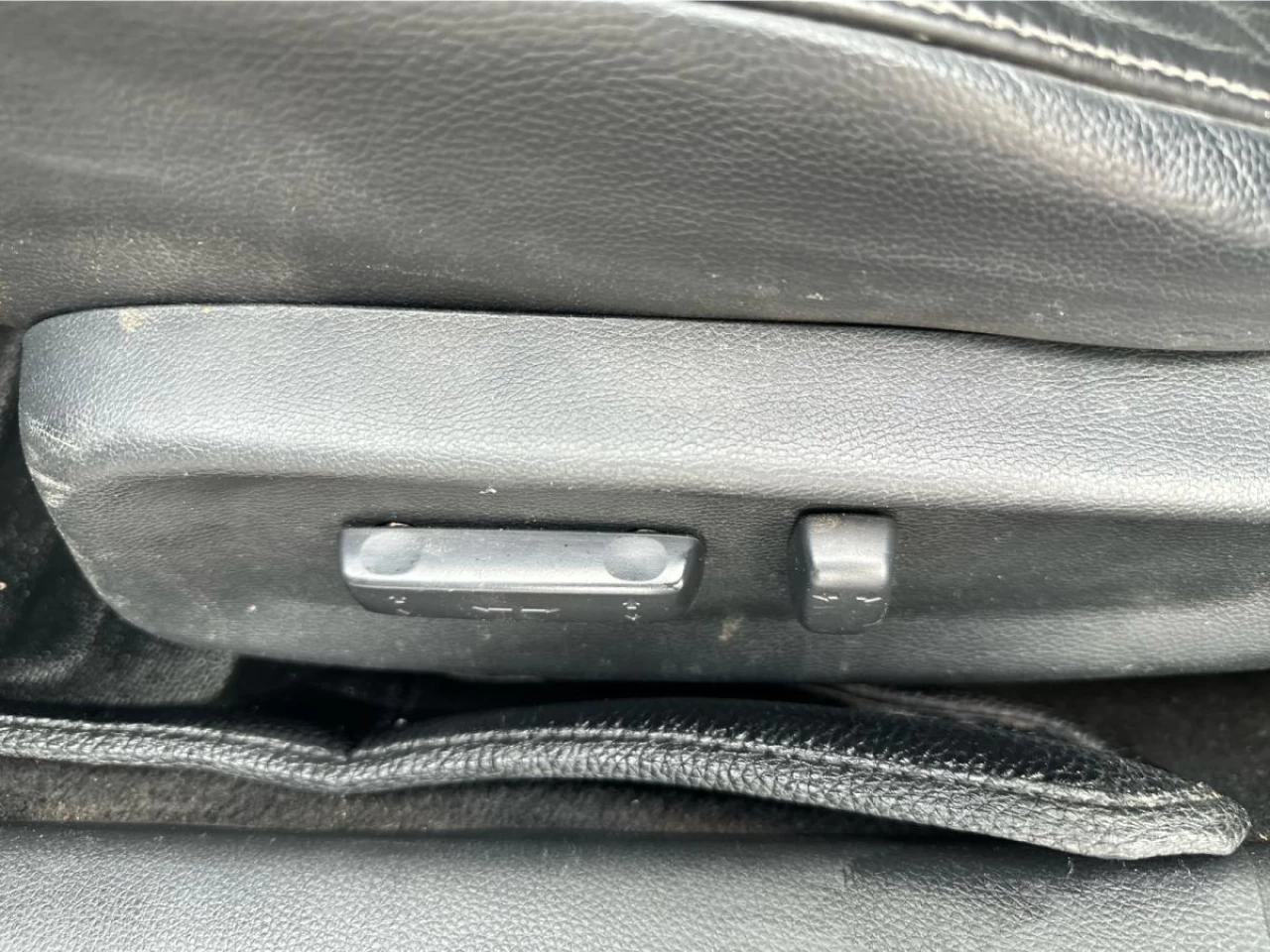 2019 Honda Civic Touring CVT Sedan 2 Sets of Tires Image principale