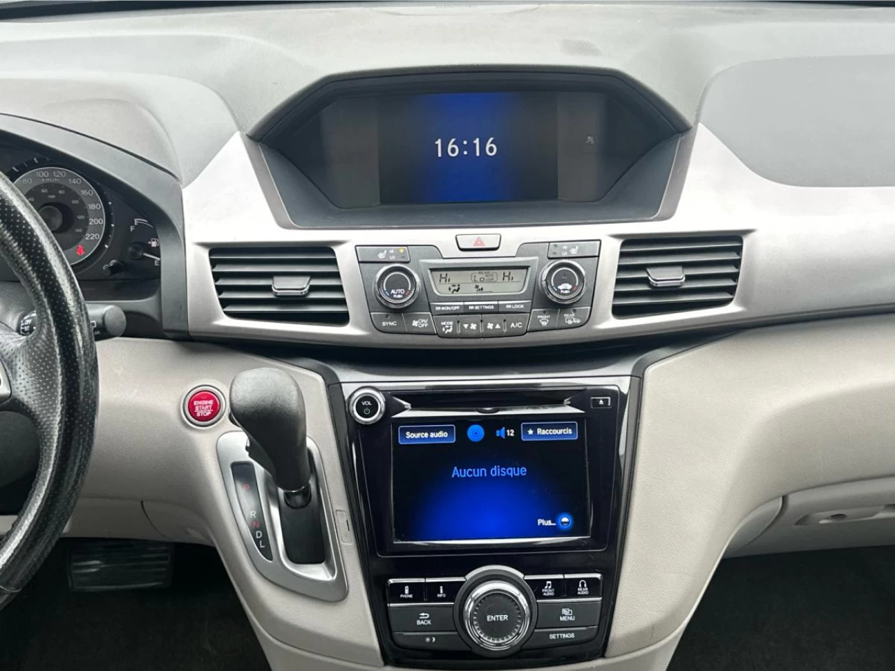 2017 Honda Odyssey EX-L  8 passengers with Rear Entertainment System Main Image
