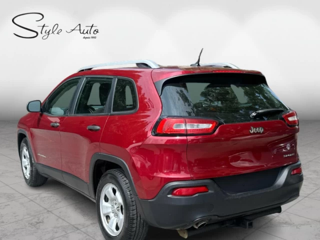 Jeep Cherokee FWD 4dr Sport 2015