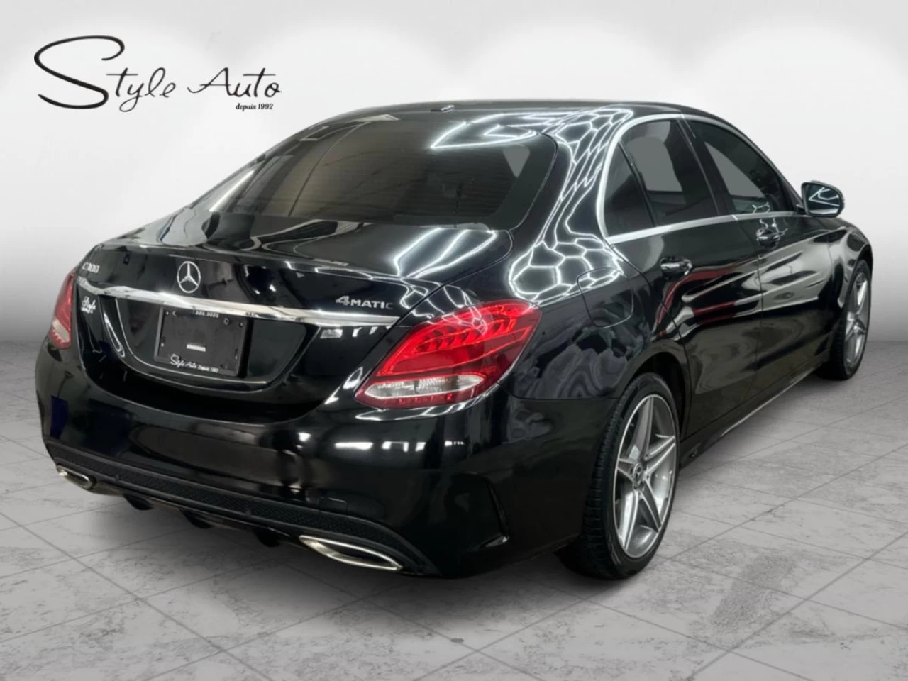 2018 Mercedes-Benz C 300 C 300 4MATIC Sedan Image principale