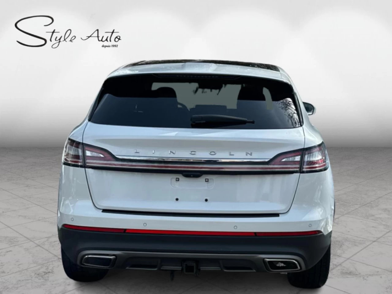 2022 Lincoln Nautilus Reserve AWD Main Image