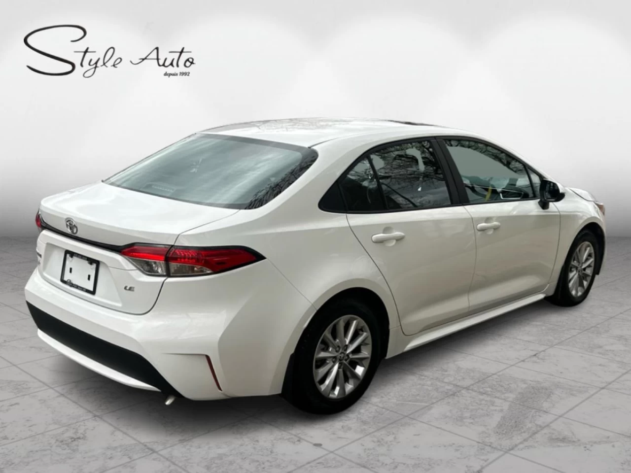 2022 Toyota Corolla LE CVT Image principale