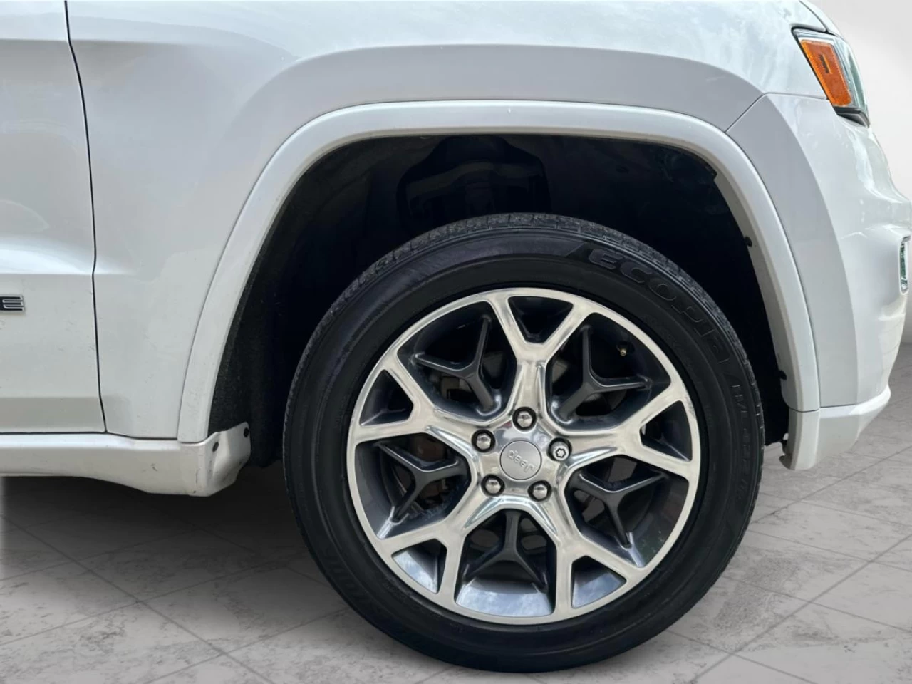 2019 Jeep Grand Cherokee Overland 4x4 Image principale
