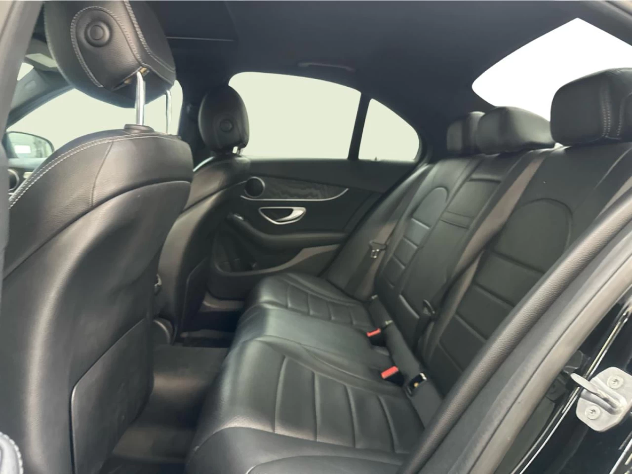 2018 Mercedes-Benz C 300 C 300 4MATIC Sedan Image principale