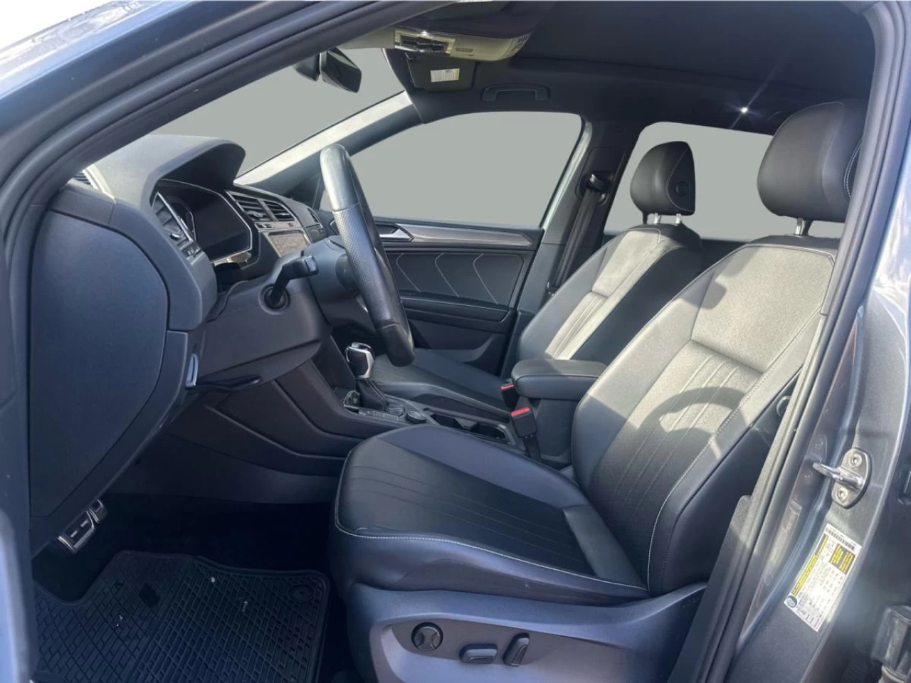 2023 Volkswagen Tiguan Comfortline R-Line Black Edition 4MOTION Image principale