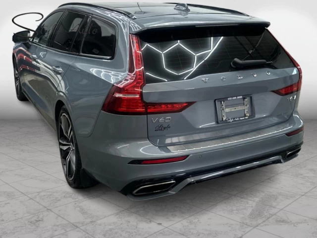 Volvo V60 T6 AWD R-Design 2022