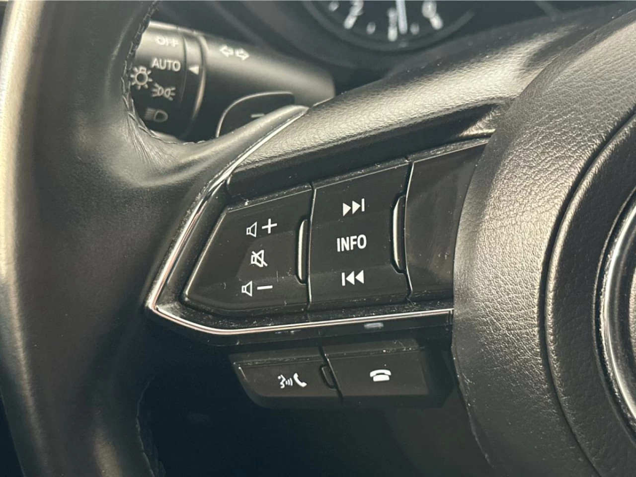 2022 Mazda CX-5 Signature AWD Image principale