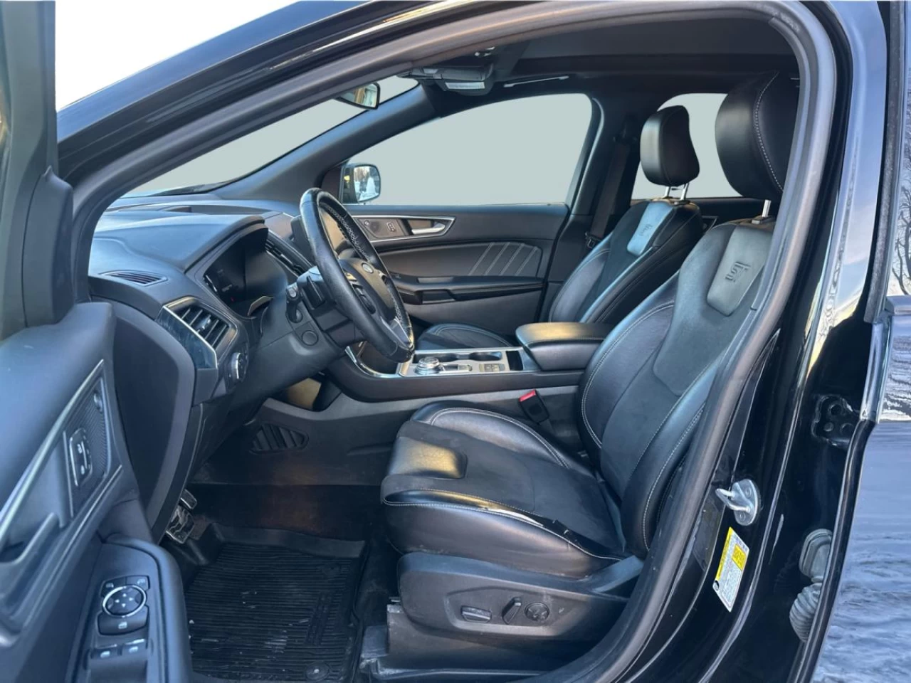 2022 Ford Edge ST AWD Main Image