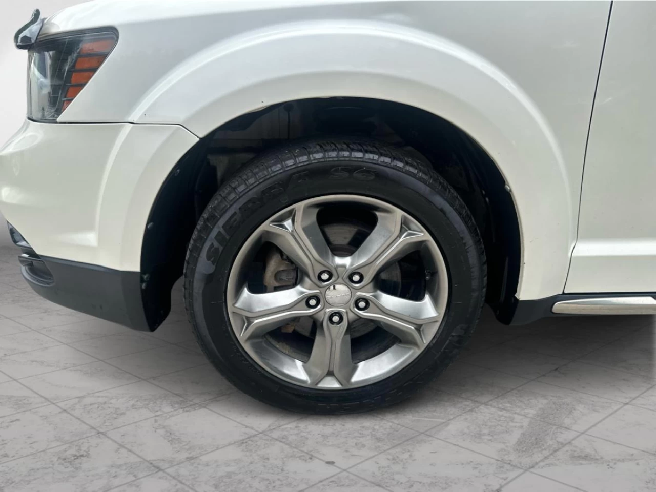2016 Dodge Journey Crossroad 7 Pass Main Image