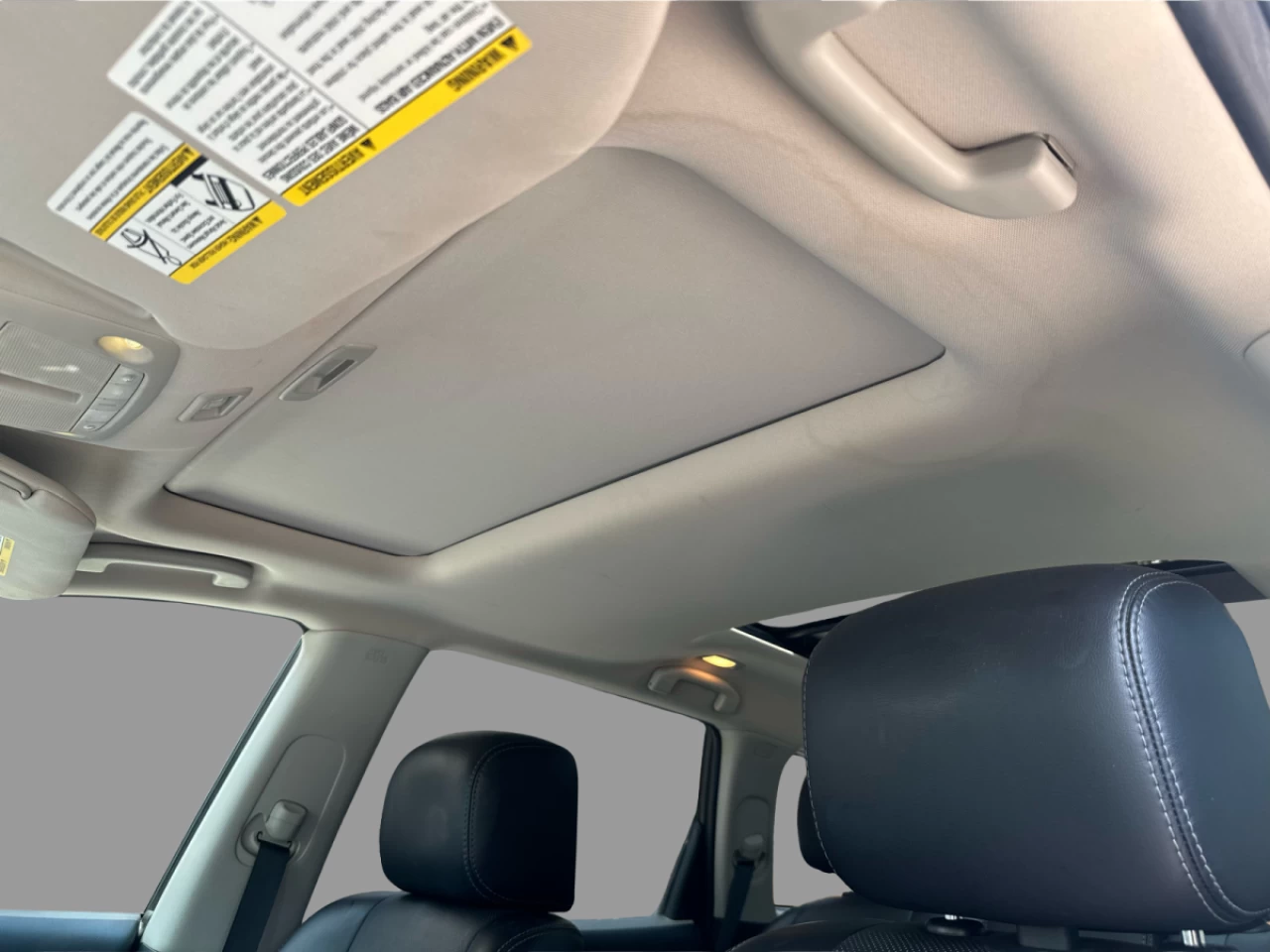 2015 Nissan Pathfinder AWD 7 pass Main Image