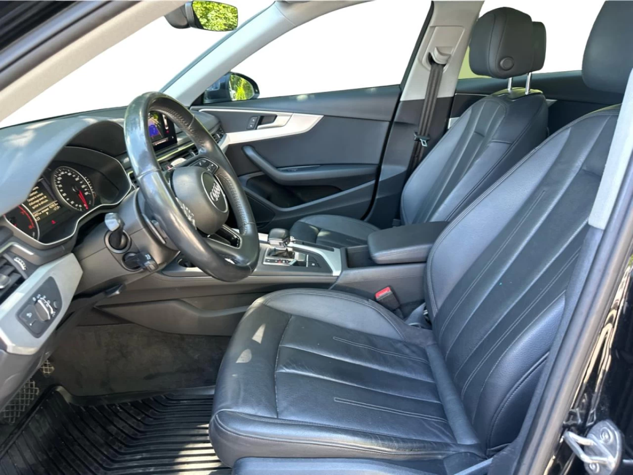 2018 Audi A4 2.0 TFSI quattro Komfort S tronic Image principale