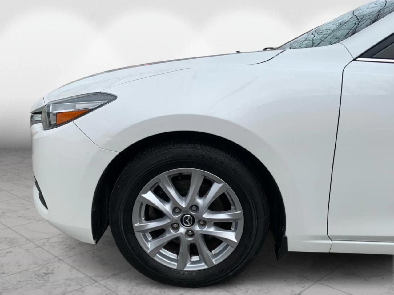 2017 Mazda Mazda3 Auto SE Image principale