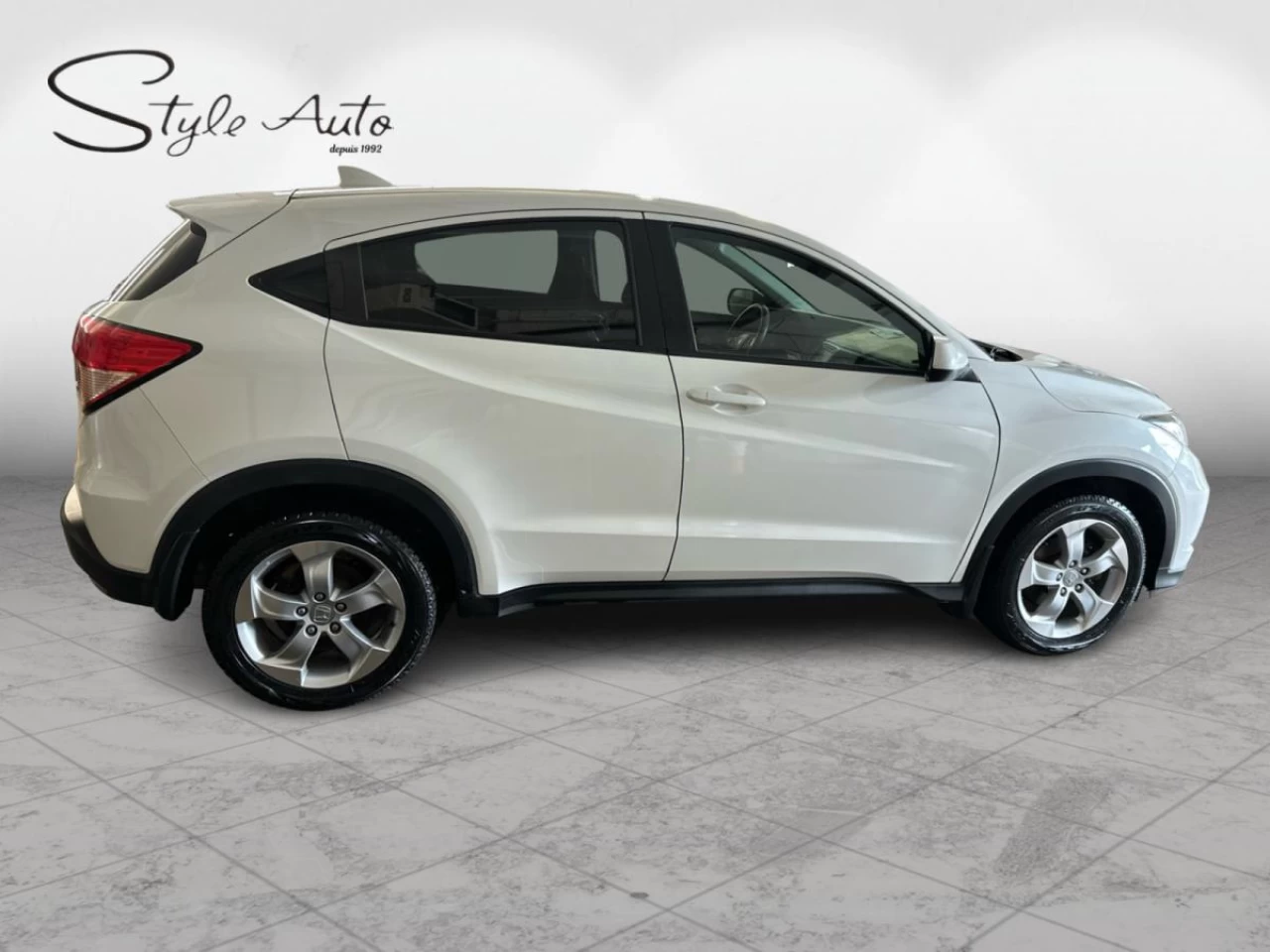 2016 Honda HR-V 4WD LX CVT Image principale