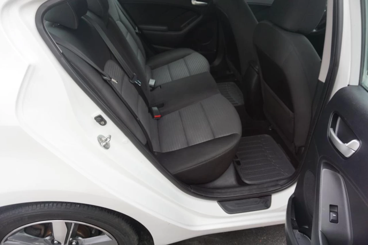 2018 Kia Forte LX AUT CAMERA FULLY LOADED HEATED SEATS MAGS Image principale