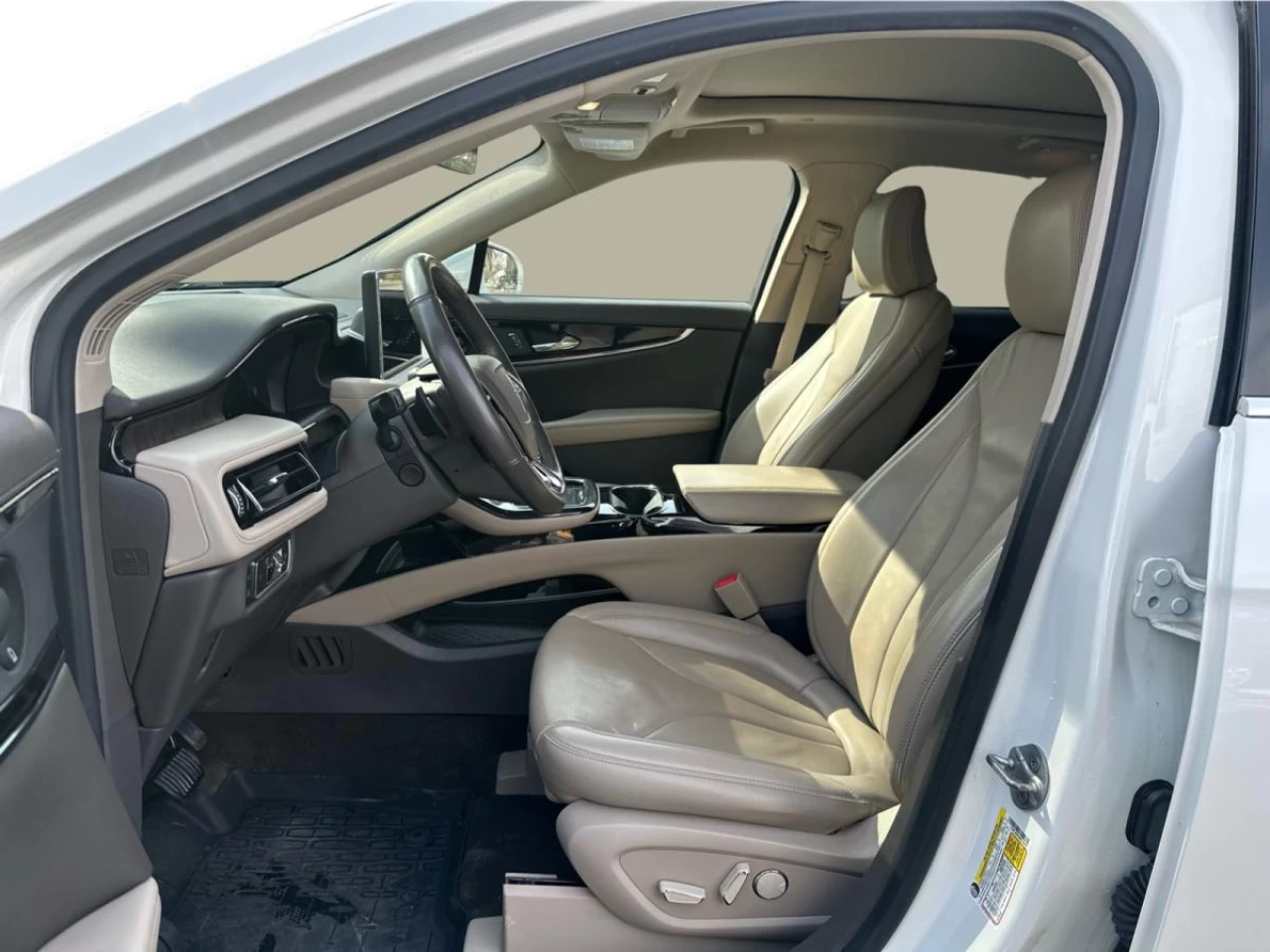 2022 Lincoln Nautilus Reserve AWD Main Image