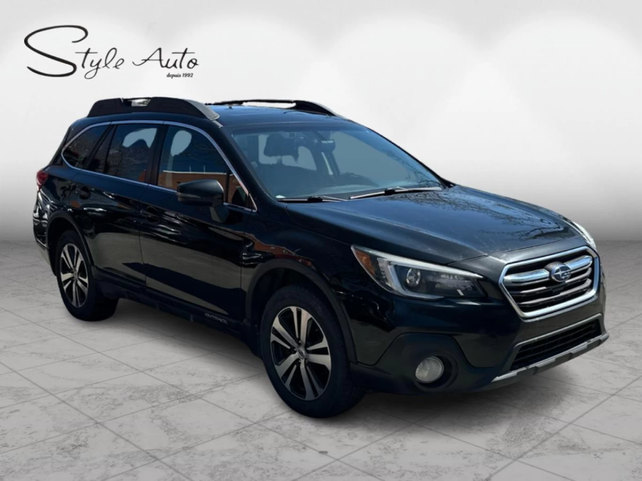 2018 Subaru Outback 2.5i Limited w/EyeSight Pkg Image principale