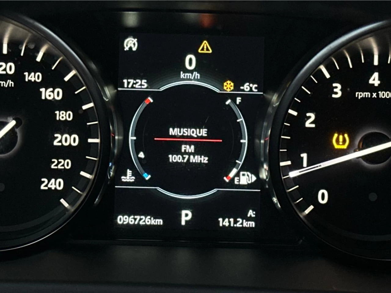 2019 Land Rover Land Rover Discovery Sport HSE Luxury 4WD Image principale