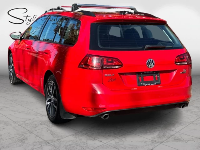 Volkswagen Golf SportWagen 4dr DSG 1.8 TSI Trendline 4MOTION 2017