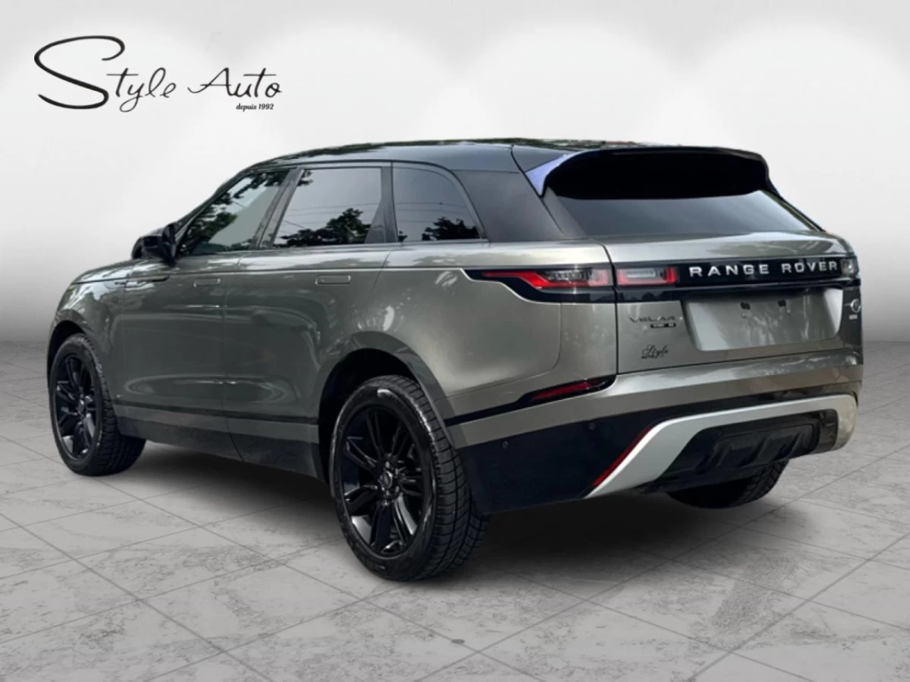 2018 Land Rover Range Rover Velar D180 R-Dynamic SE Image principale