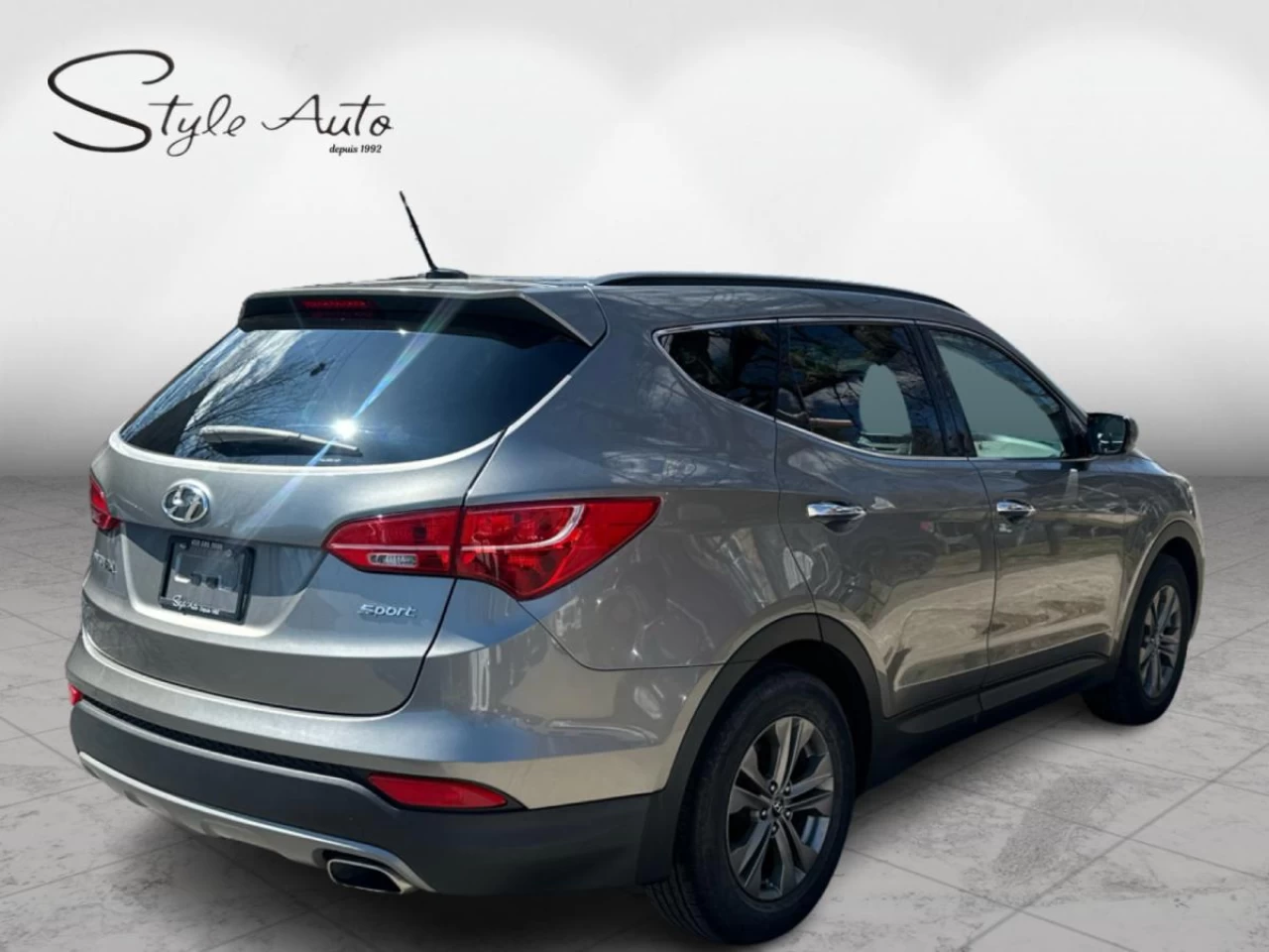 2015 Hyundai Santa Fe Sport FWD 4dr 2.4L Image principale
