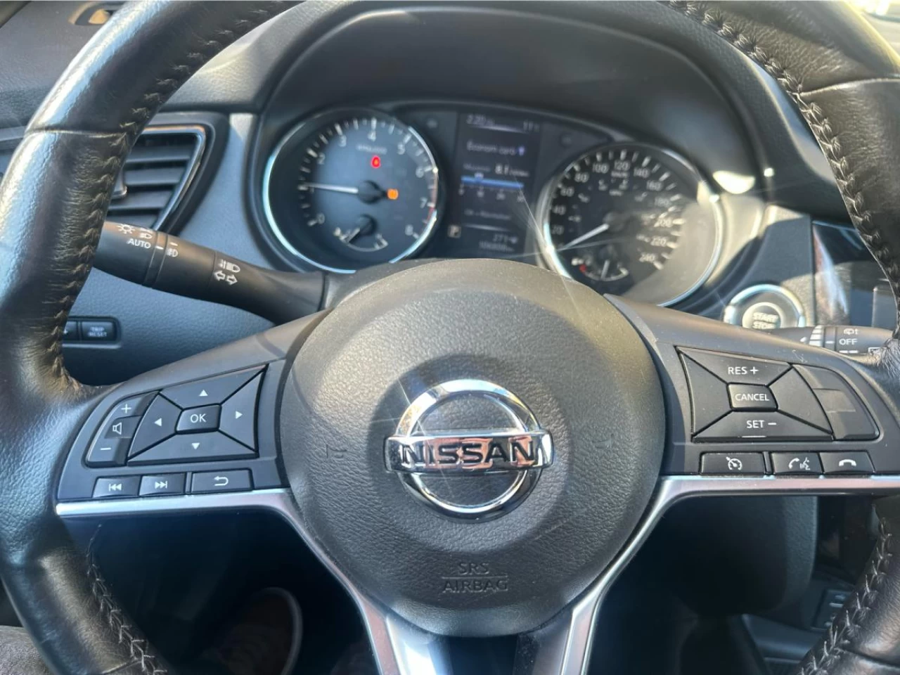 2018 Nissan Qashqai AWD S CVT Main Image