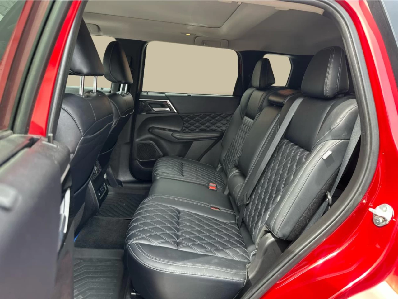 2024 Mitsubishi Outlander GT S-AWC hybride 7 pass Image principale