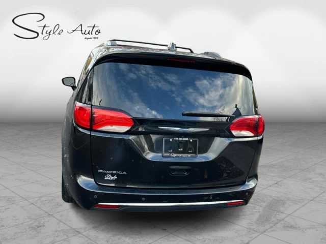Chrysler Pacifica Touring-L Plus 7 pass 2018