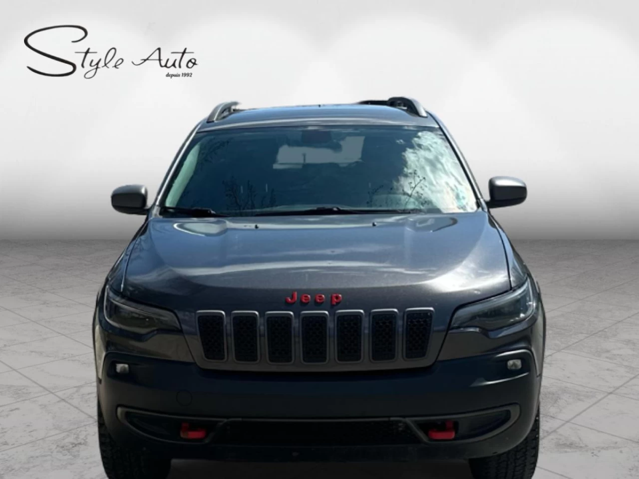2020 Jeep Cherokee Trailhawk 4x4 Main Image