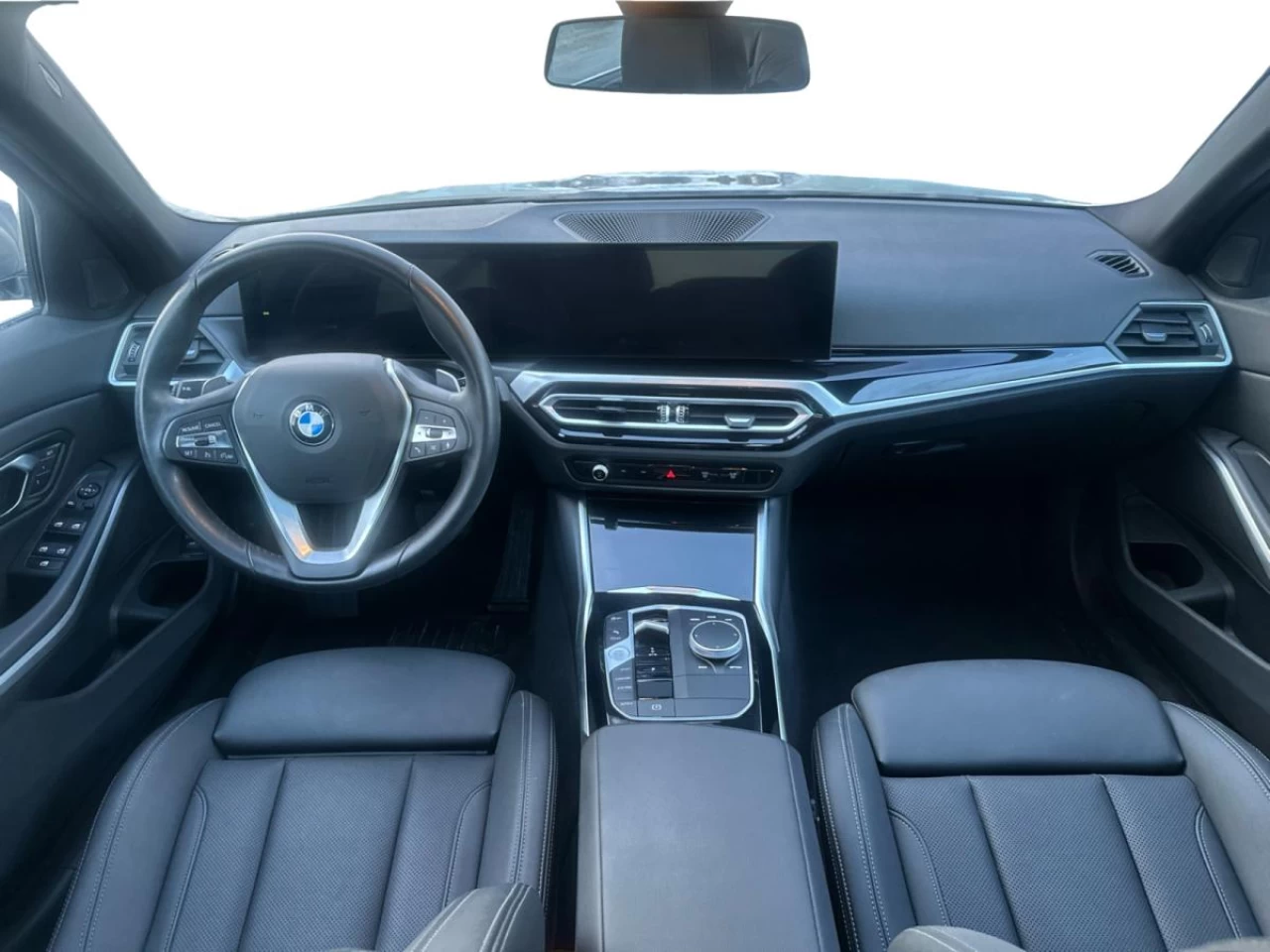 2023 BMW 3 Series Sedan xdrive 330i Image principale