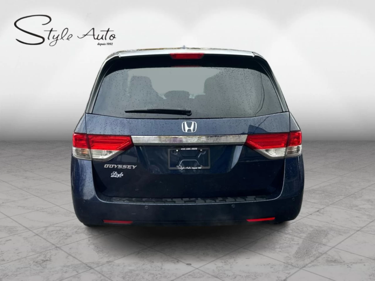2017 Honda Odyssey EX-L  8 passengers with Rear Entertainment System Main Image