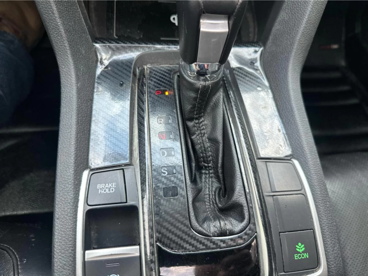 2019 Honda Civic Touring CVT Sedan 2 Sets of Tires Image principale