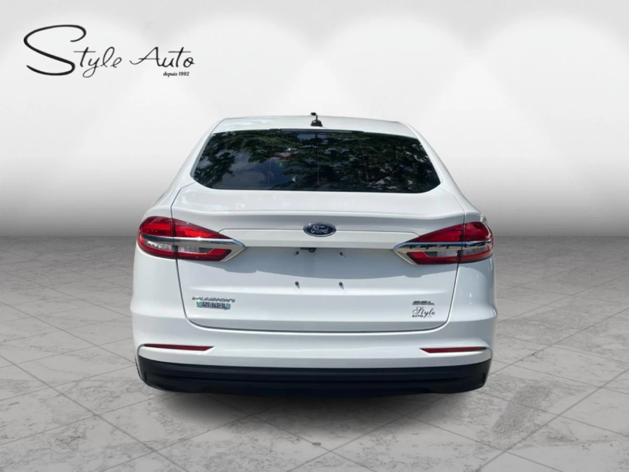 2019 Ford Fusion Energi SEL FWD Image principale
