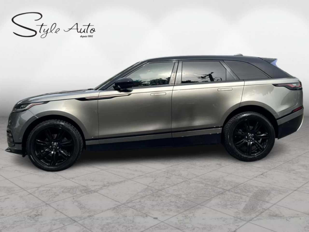 2018 Land Rover Range Rover Velar D180 R-Dynamic SE Image principale