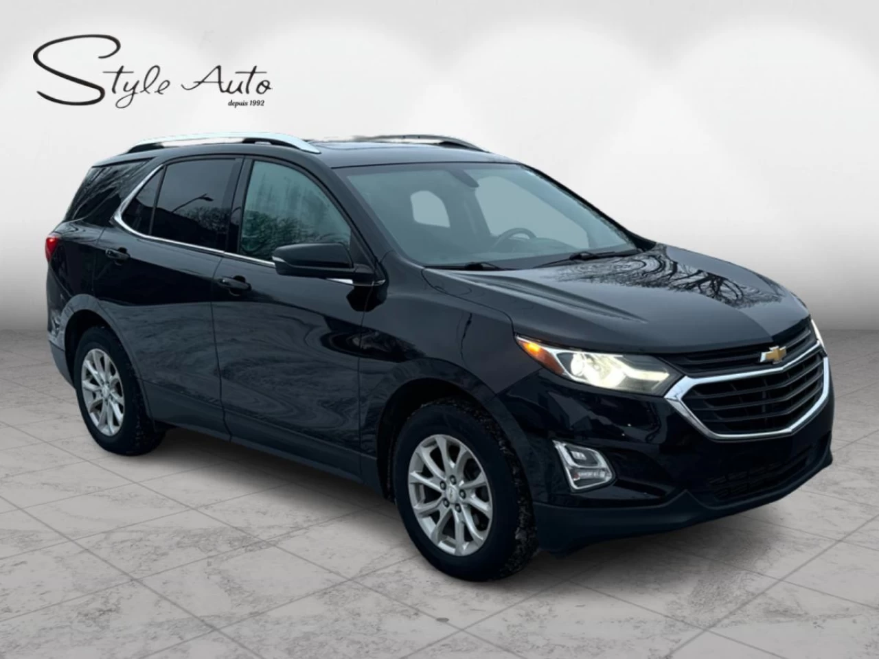 2018 Chevrolet Equinox AWD LT 1LT Main Image