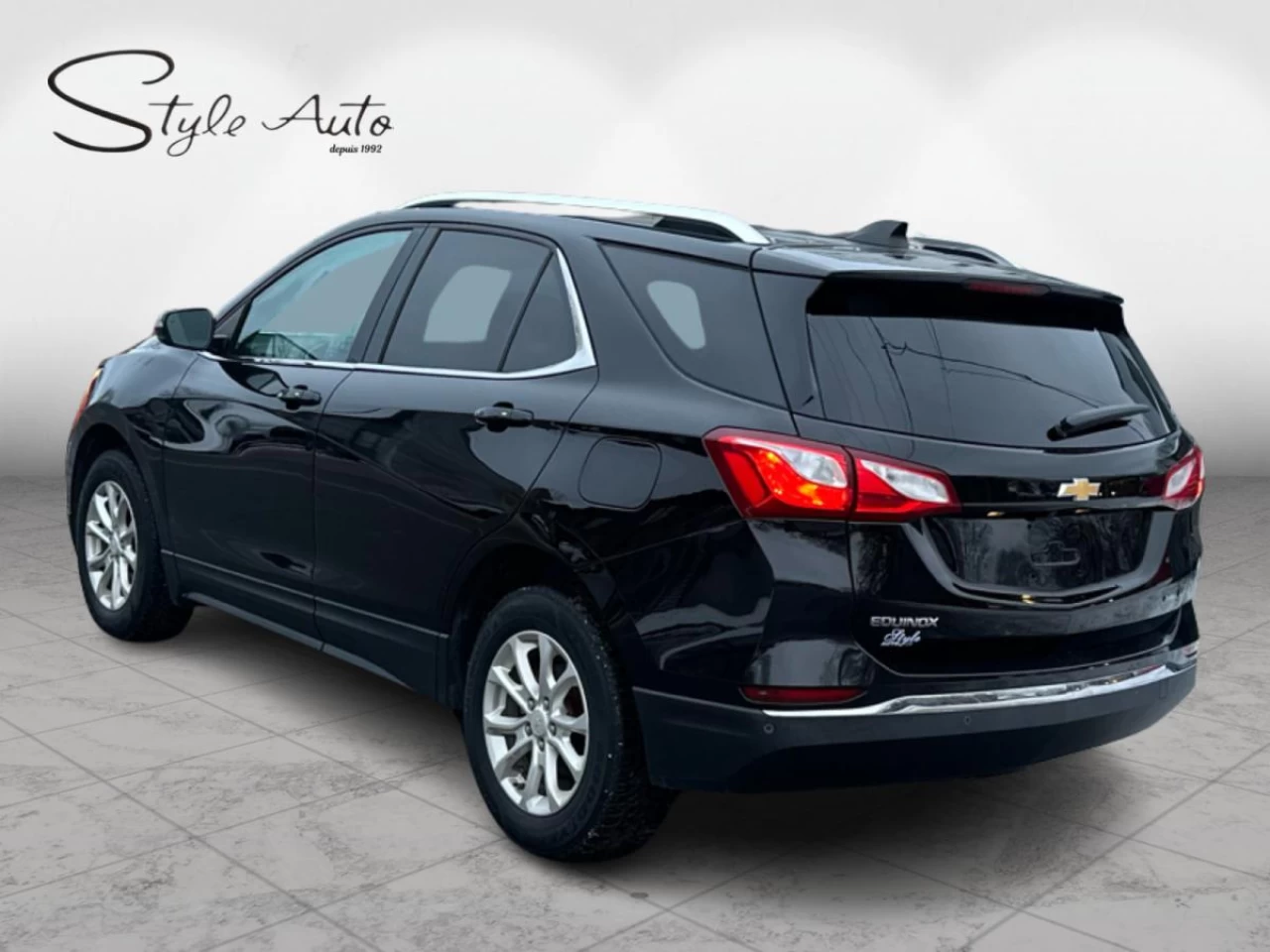 2018 Chevrolet Equinox AWD LT 1LT Main Image