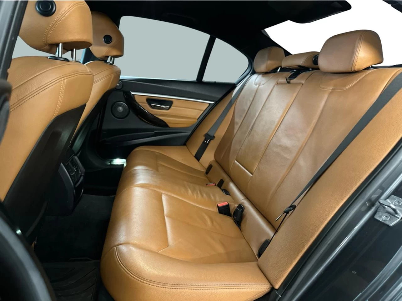 2018 BMW 3 Series Sedan Main Image