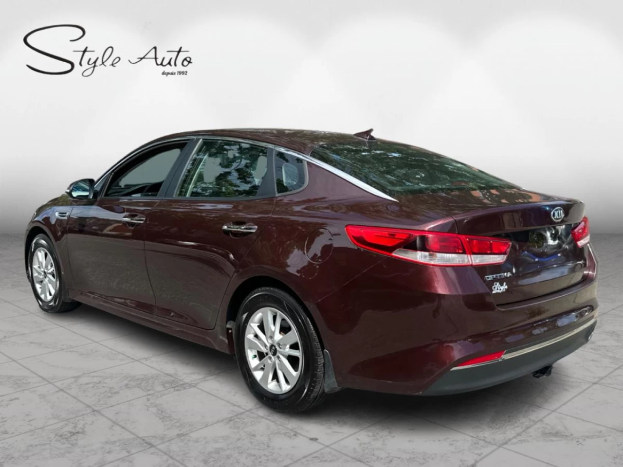 2016 Kia Optima 4dr Sdn LX+ Main Image