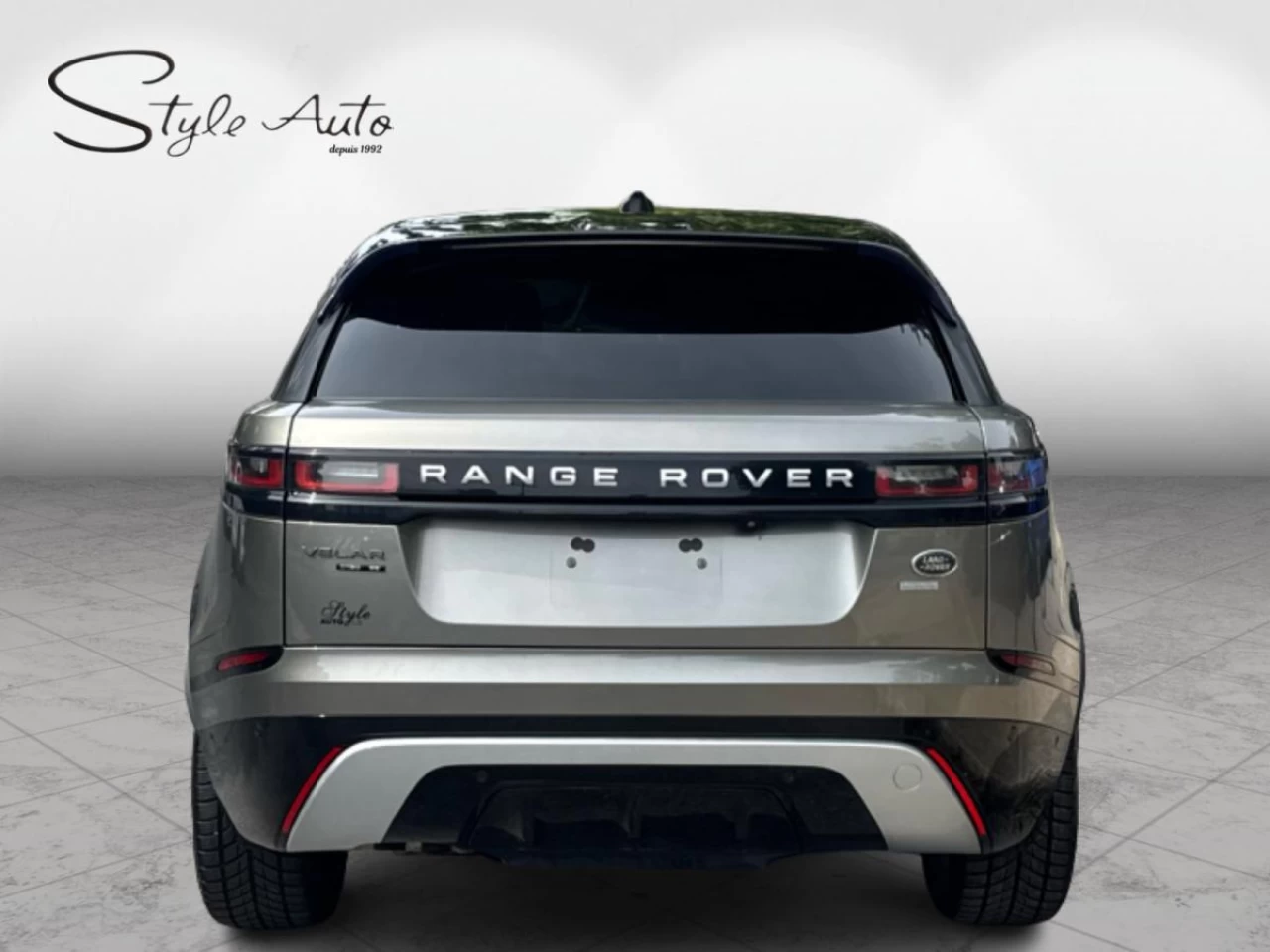 2018 Land Rover Range Rover Velar D180 R-Dynamic SE Image principale