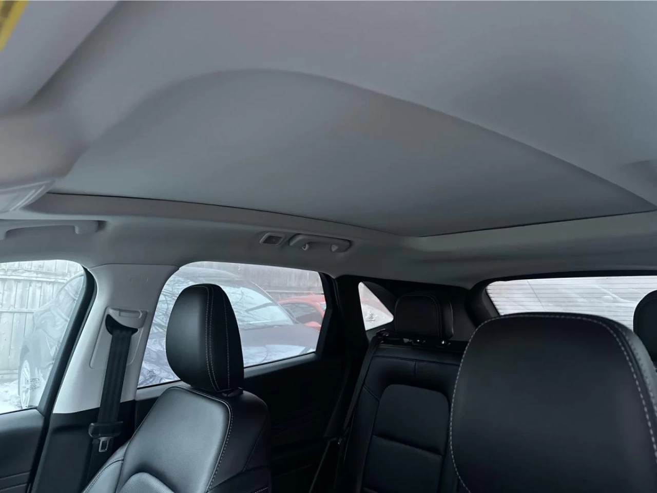 2022 Ford Escape SEL AWD Image principale