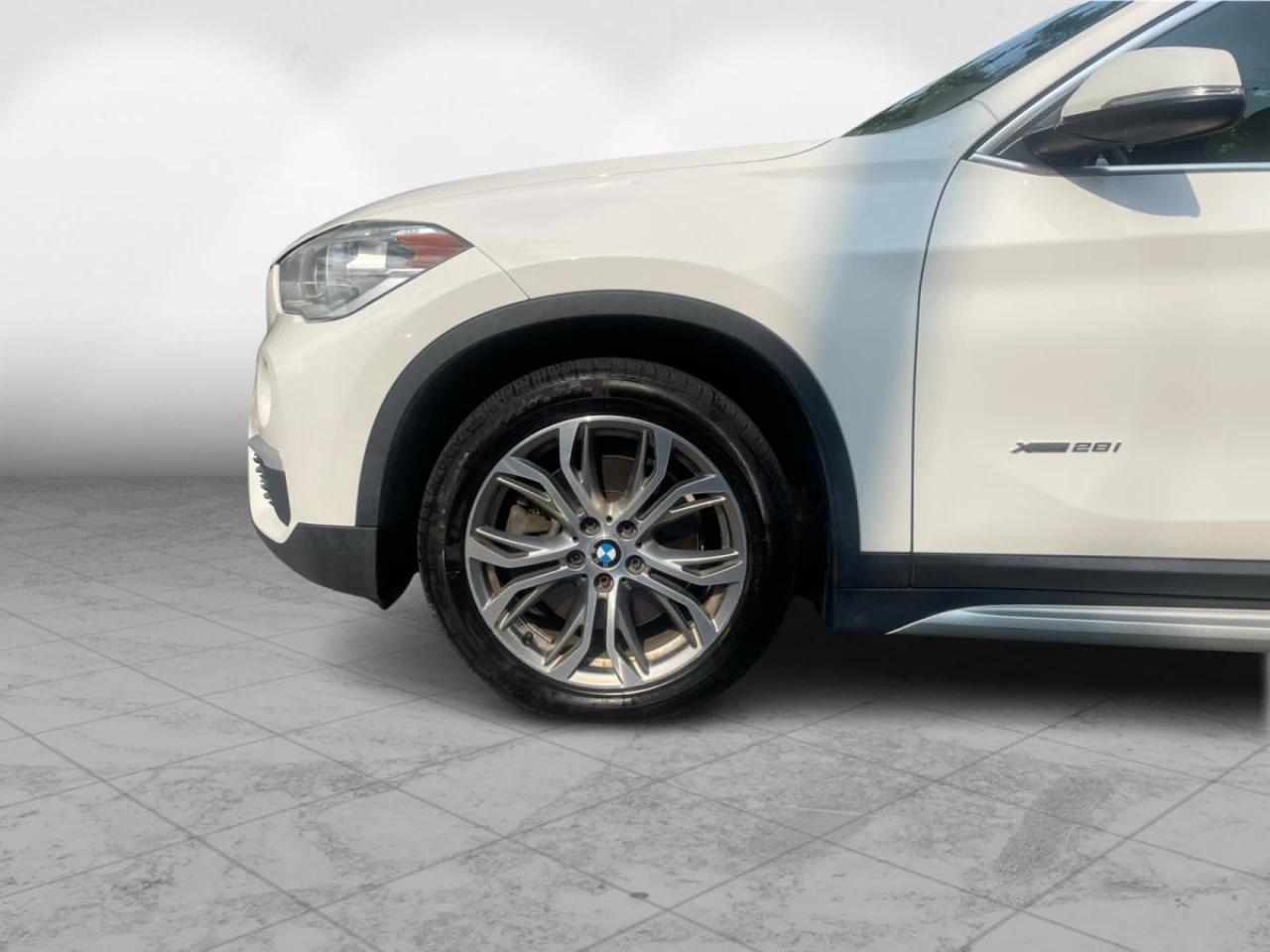 2017 BMW X1 AWD SAV Main Image