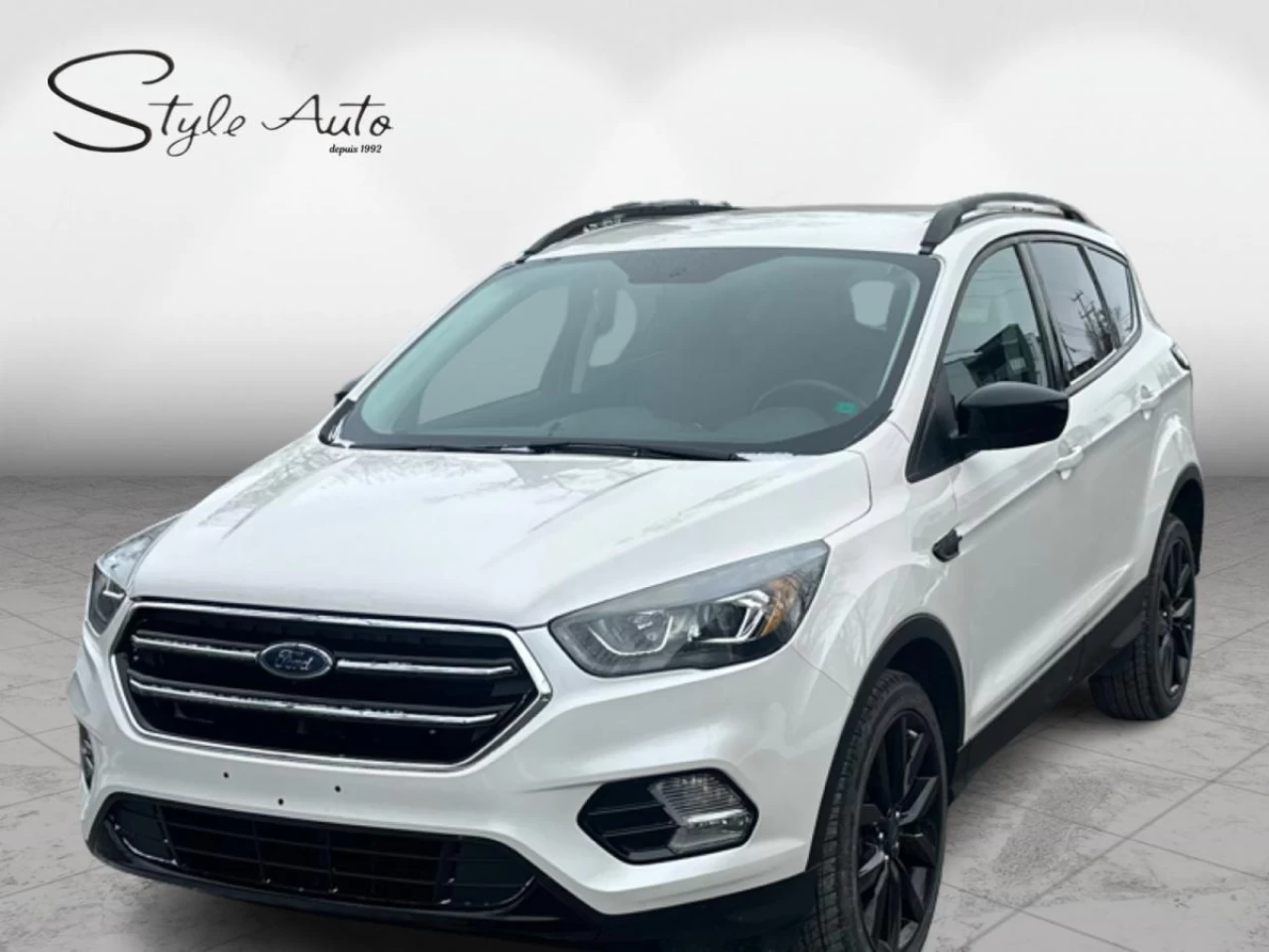 2018 Ford Escape SE 4WD Image principale