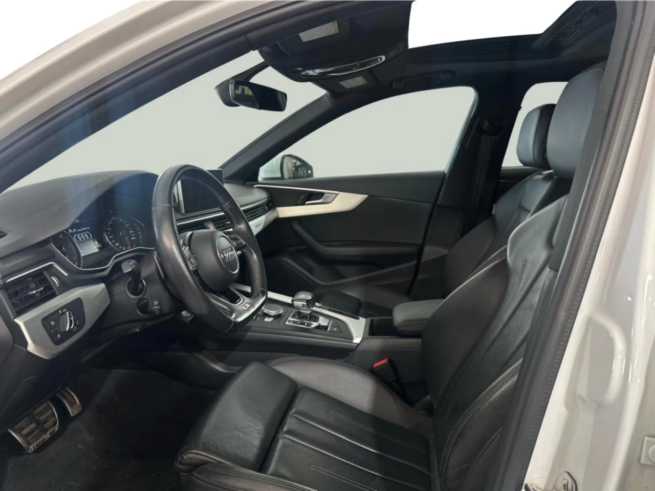 2017 Audi A4 Progressiv Quattro Main Image