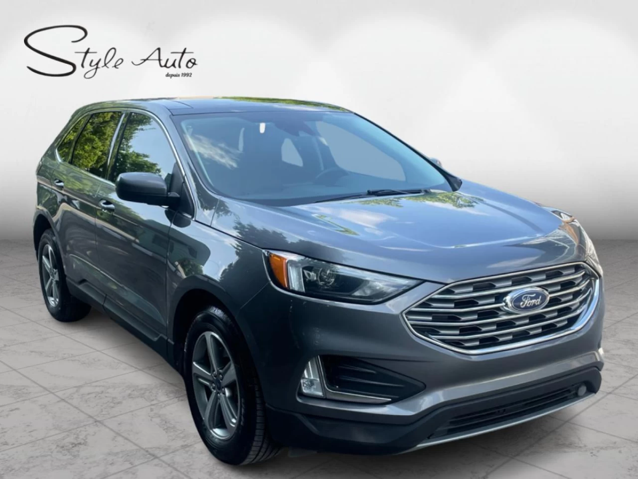 2022 Ford Edge SEL AWD Image principale
