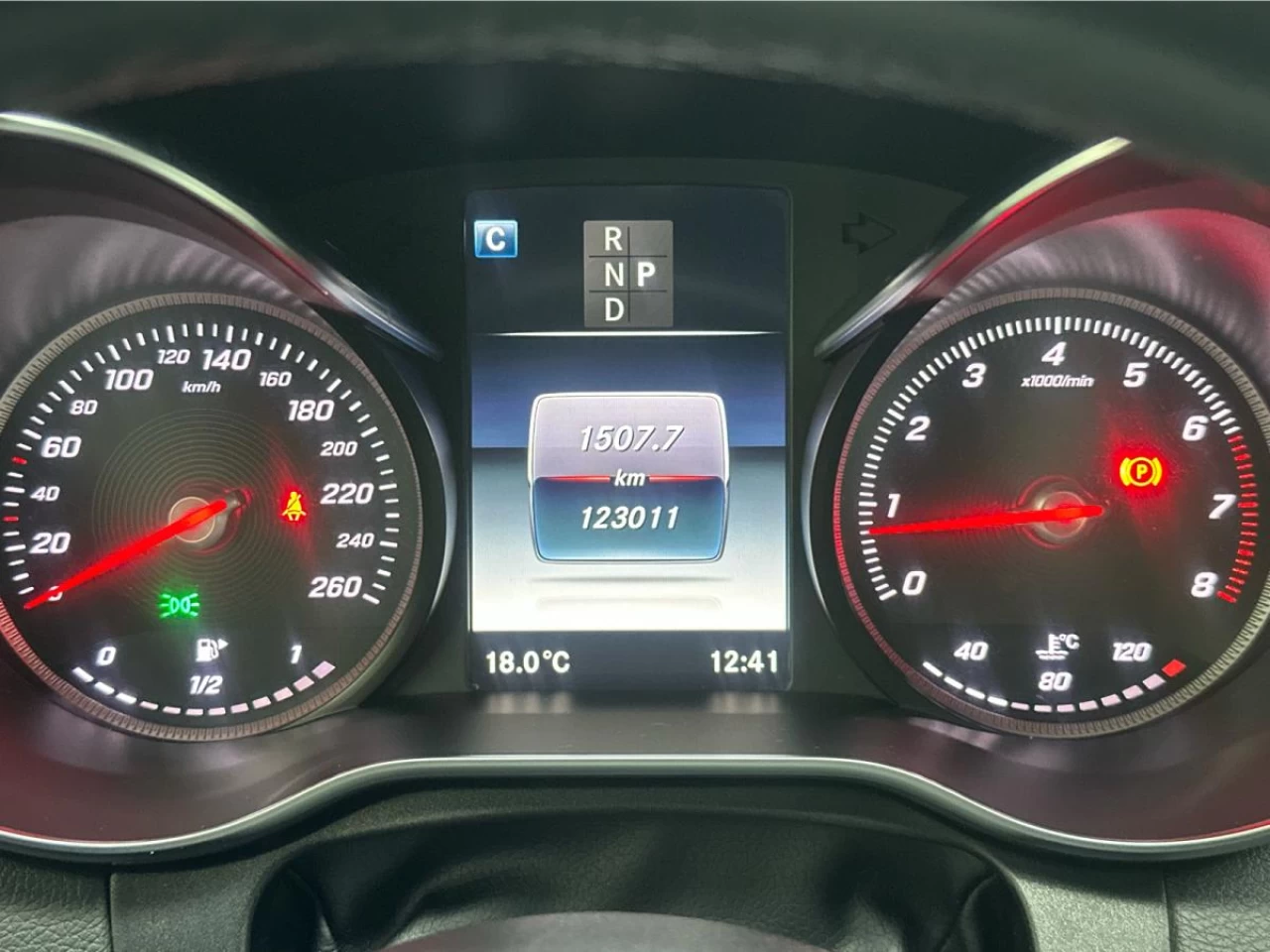 2018 Mercedes-Benz C 300 C 300 4MATIC Sedan Image principale