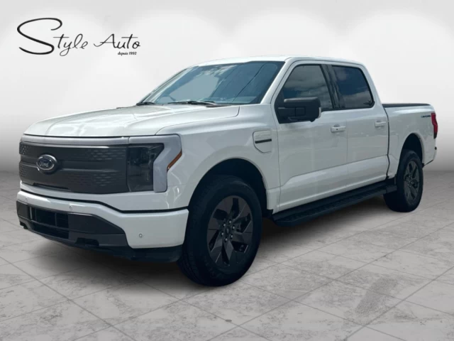 Ford F-150 Lightning XLT Pro 4WD SuperCrew 5.5' Box 2023