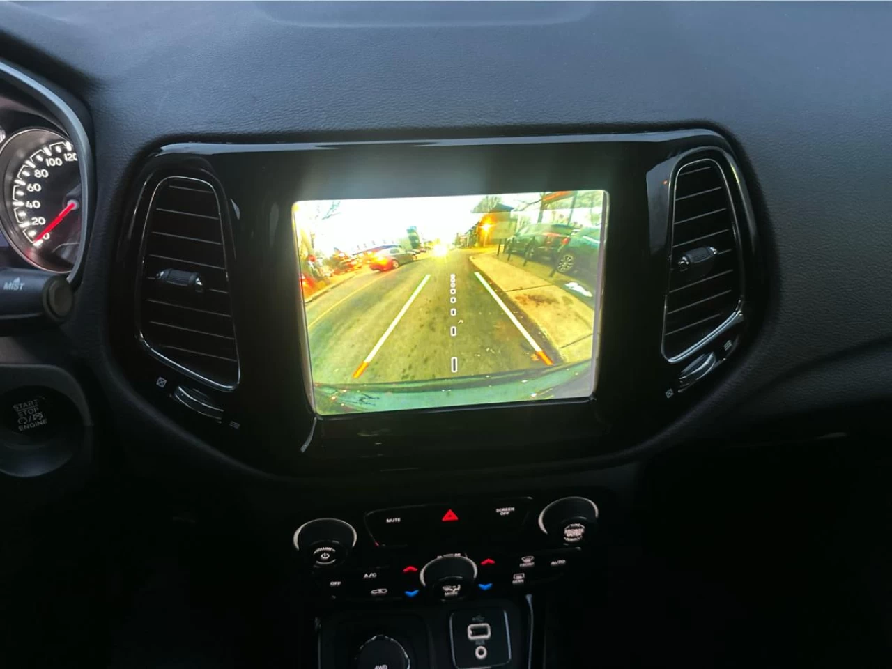 2017 Jeep Compass 4WD  Limited Image principale